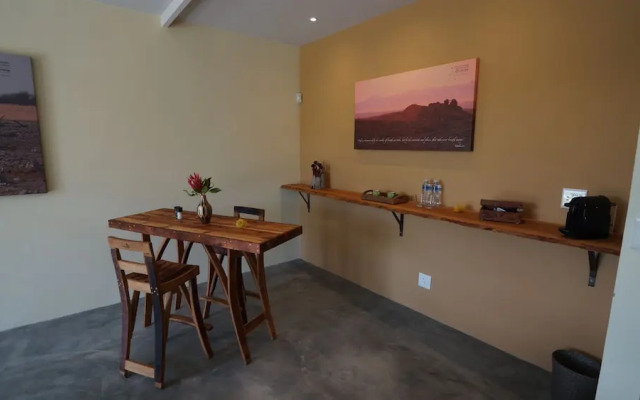 Stellar Overberg Travellers Lodge