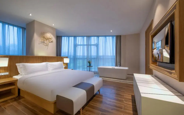 Ramada by Wyndham Zhenjiang Dagang New District