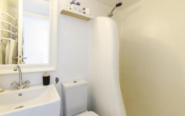 Seablue Town Maisonette