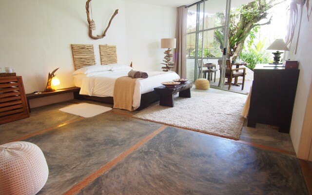 Bliss Hotel