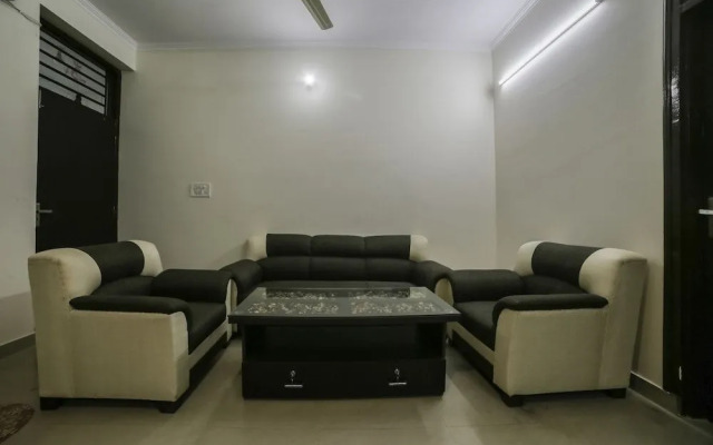 Oyo Home 17383 Elegant 3bhk