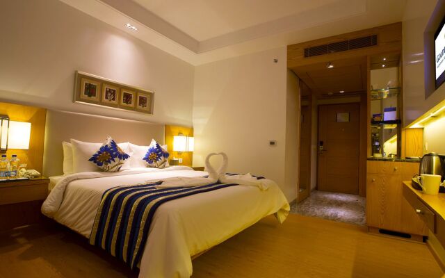 Golden Tulip Vasundhara Hotel & Suites