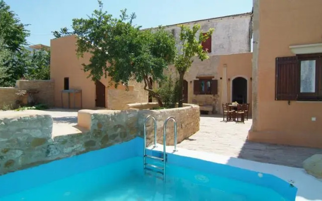 Galatas Traditional House