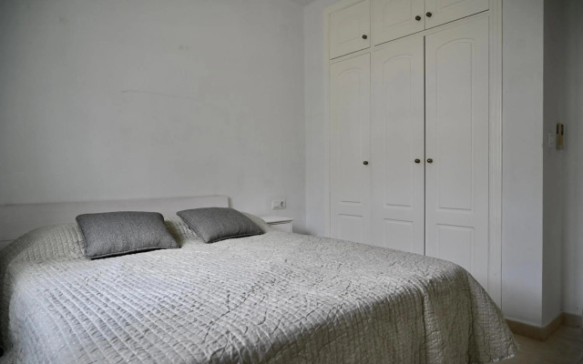 Bello apartamento con piscina a un paso del centro