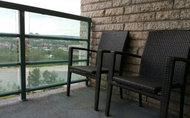 Fastlane Suites Tarjan