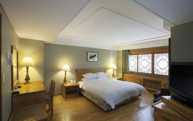 Commodore Hotel Busan