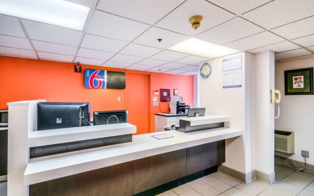 Motel 6 Chicago South-Lansing #4808