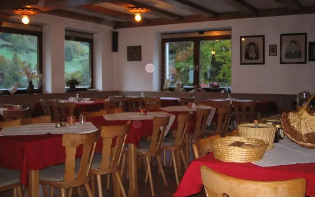 Gasthof Und Hotel Maria Gern