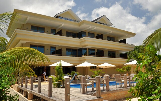 Crown Beach Hotel