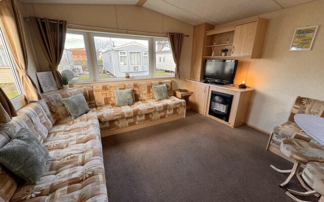 3 Bedroom, pet Friendly, Lyons Winkups, Towyn
