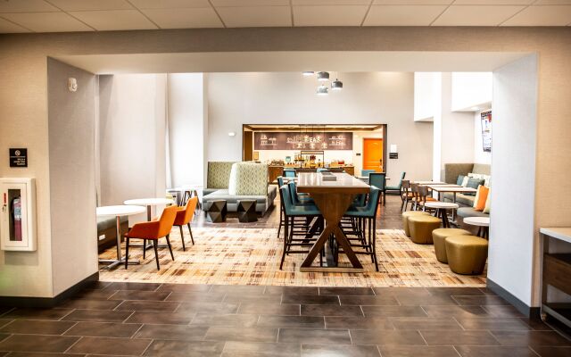 Hampton Inn & Suites Avon Indianapolis