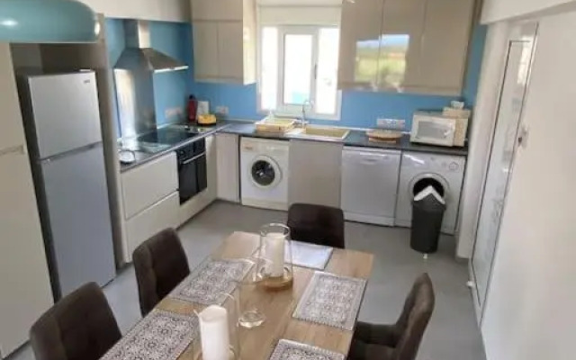 Casa Azzuro - Luxurious Modern Apartment Kapparis