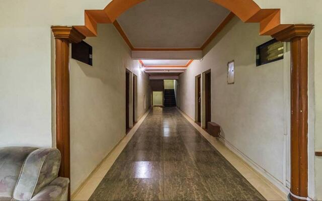 Manas Cottage Saputara