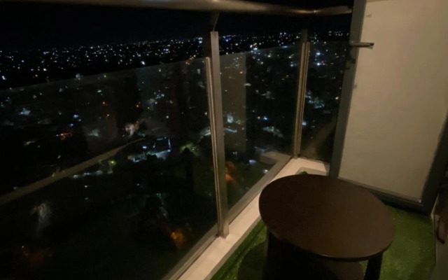 2 Bedroom UNIT 31st floor