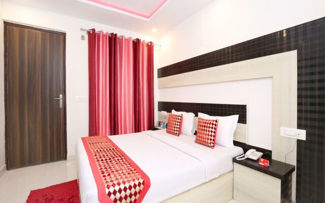 OYO 12258 Royal Residency