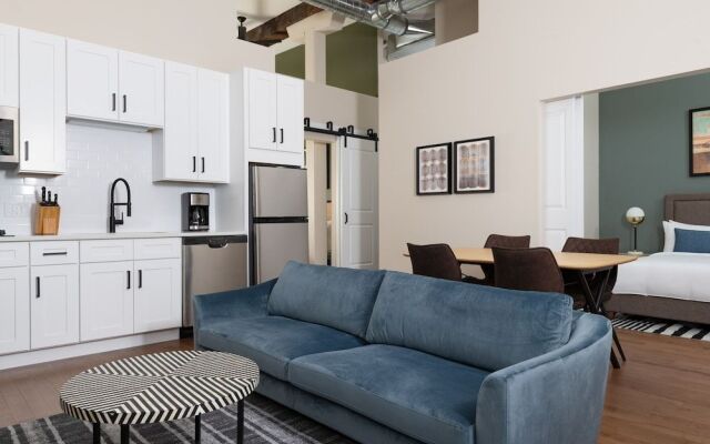 Sonder by Marriott Bonvoy Jewelers Row Apartments Millenium Park