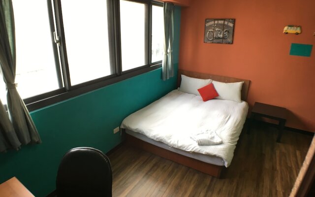 Taichung Carol House Hostel