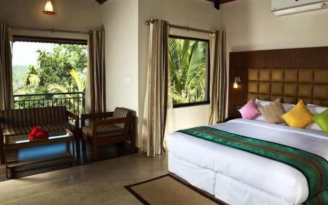 Hill Tree Inn Resort