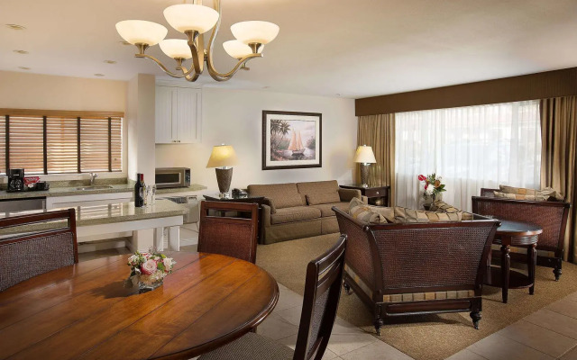 West Beach Inn, a Coast Hotel