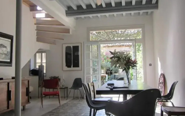 Arles Charming Townhouse