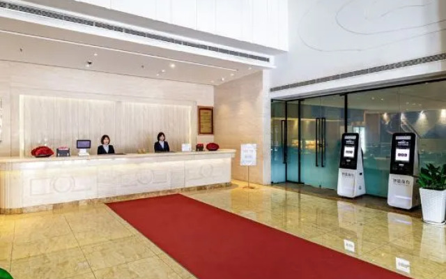 Letian Century City Hotel (Weihai Railway Station Hanlefang)