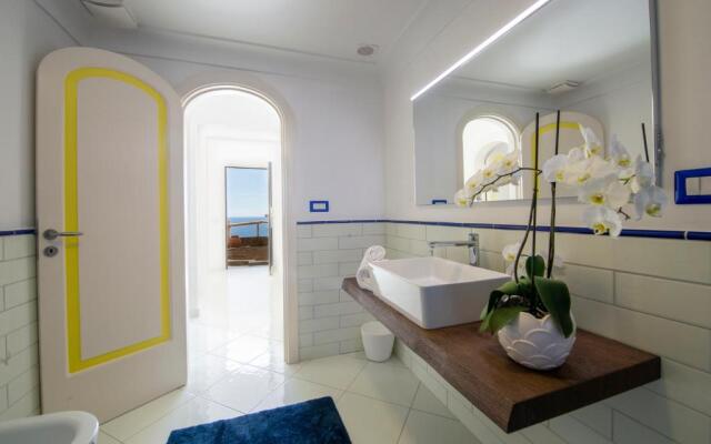 Aria di Mare, garden and Sea View in Positano