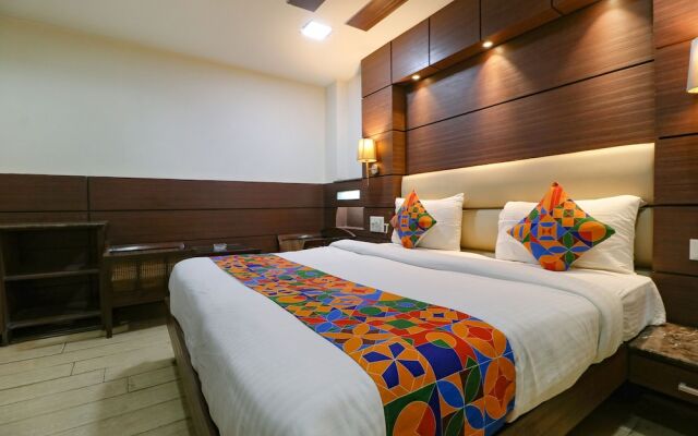 Fabhotel Admire Suites