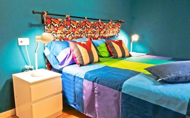 Modern & Bright Flat - 2 Min From the Sea