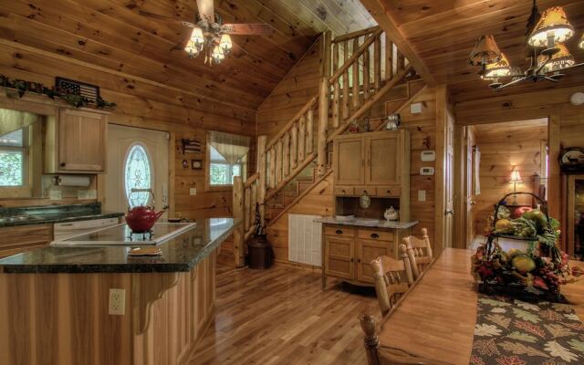 Living Waters 376 - Three Bedroom Cabin