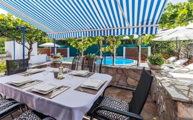 Amazing Home in Vinez With Wifi and 3 Bedrooms