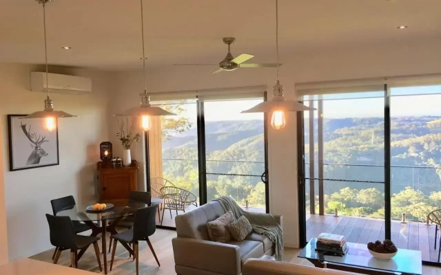 Scandinavian Cabin - Maleny - One Bedroom