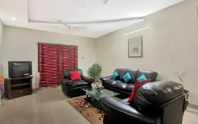 OYO 45 SilverKey Gachibowli