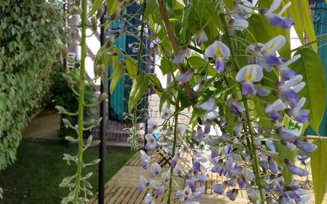 Ets le vieux pré de la Motte