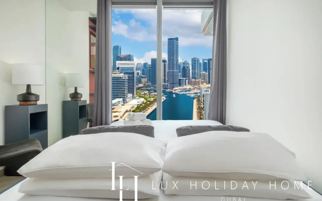 LUX 52 42 Deluxe Marina View Suite 3