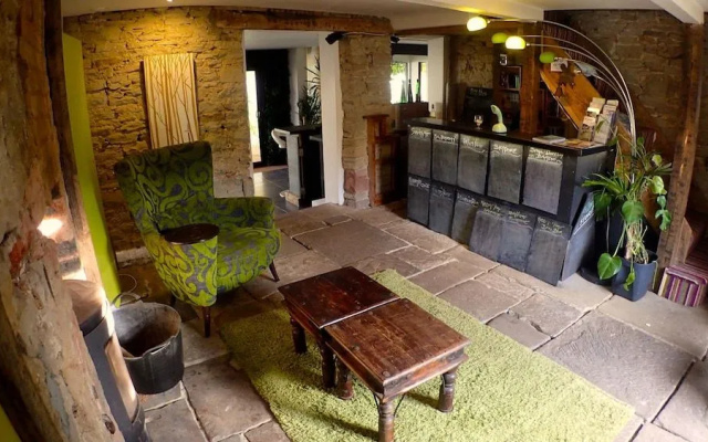The Lodge Rooms