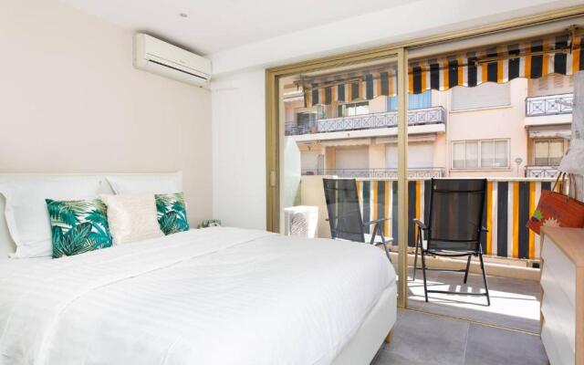 Martinez Area: Brand New & Design 1 Bed !