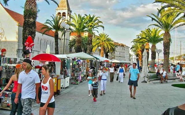 Beautiful Apartment With Sea View, Trogir, Croatia