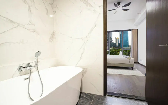 Moonway Luxury Suites At CORE Residence
