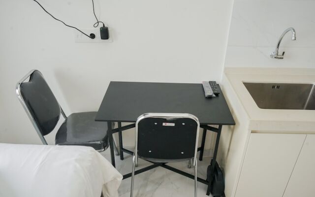 Cozy And Nice Studio At Sky House Bsd Apartment