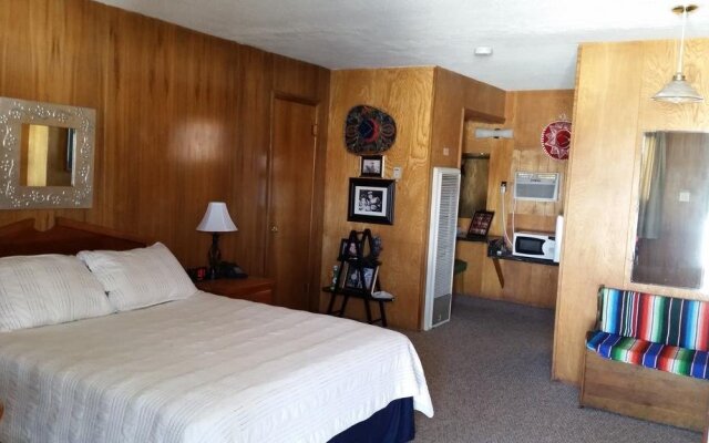 Raton Pass Motor Inn