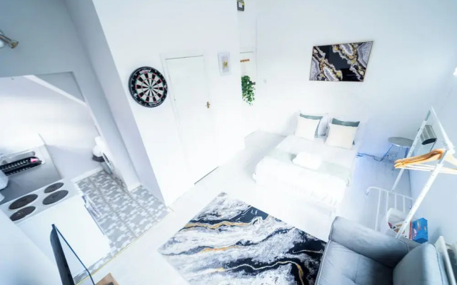 Solo Stay Contractor Pad Near New St Station