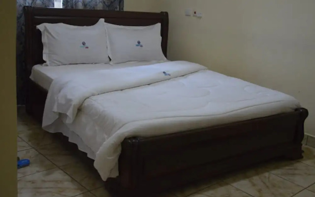 Df Plazza Hotel