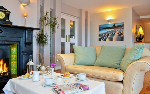 Dingle Harbour Lodge