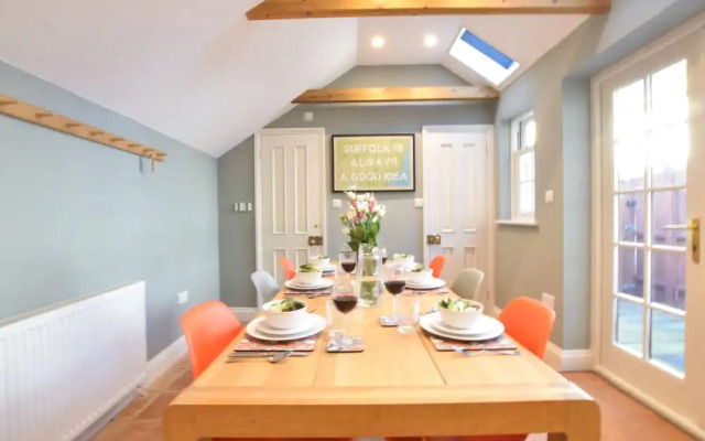 11 Crabbe Street, Aldeburgh