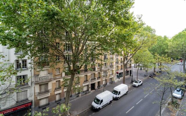 Well-equipped Studio With Balcony - Paris 19ème