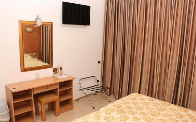 Hotel Yasmine