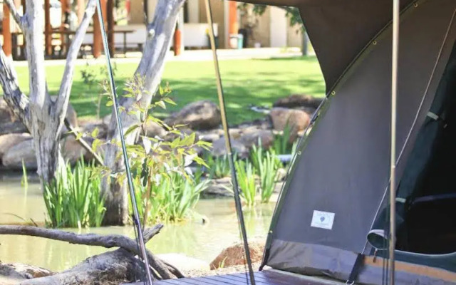 Billabong Camp, Taronga Western Plains Zoo