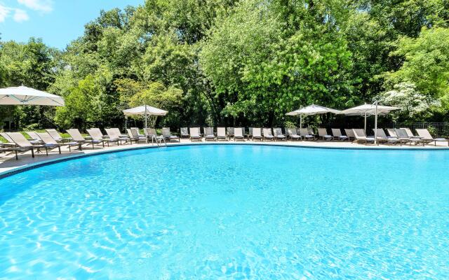 Hilton Short Hills
