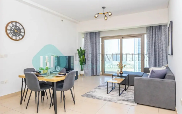 Bloomfields Elegant 2BR In Wave Tower