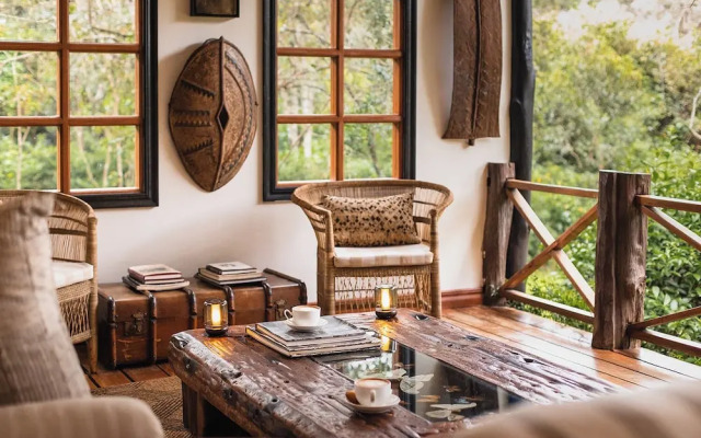 Hemingways Eden Residence